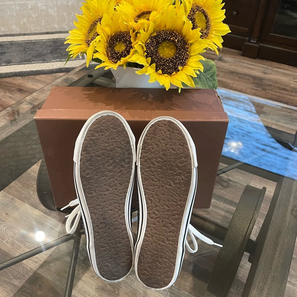 Coach Francesca Metallic Tennis Shoes Size 7.5 Medium. Original box. Worn once - Picture 2 of 5